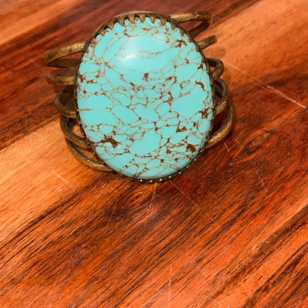 Lucky Brand Vintage Inspired Turquoise Gold Women's Statement Cuff Bracelet OS - Picture 2 of 10